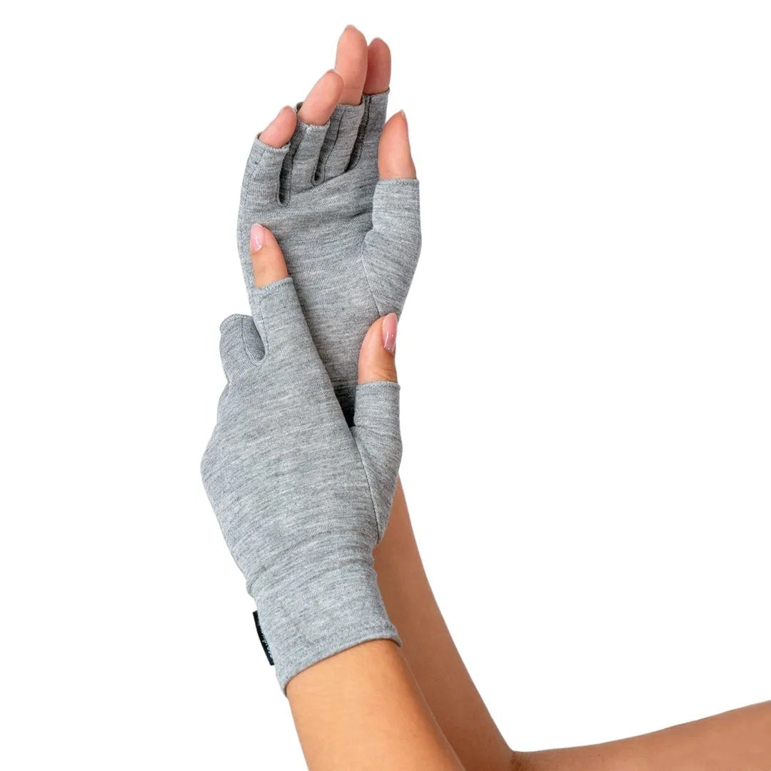 Nuvoira Bamboo Compression Gloves